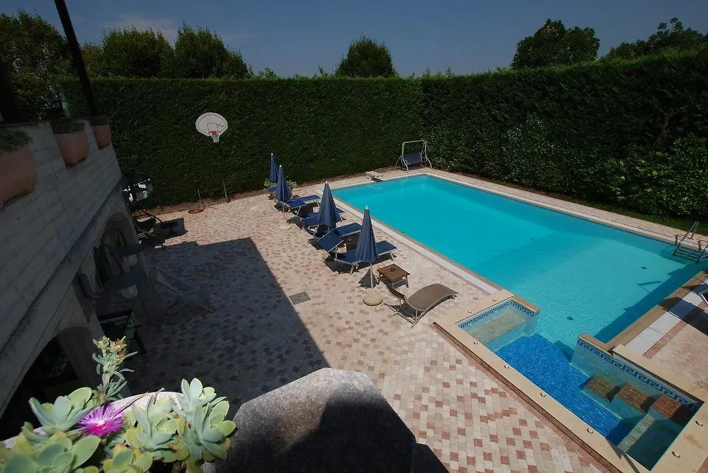 Hotel Lenotel 3*, Leno