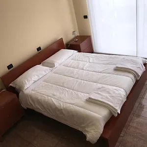 Aparthotel Fermi, Casarile