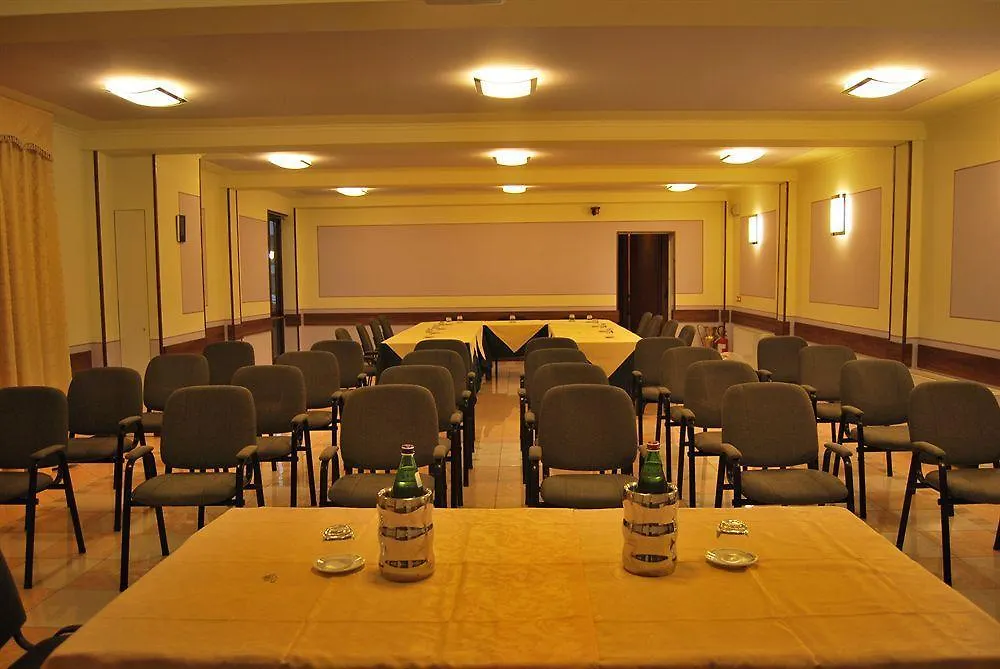 Hotel Lenotel 3*, Leno