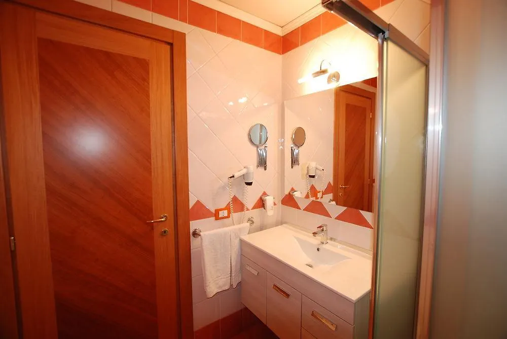 Hotel Lenotel